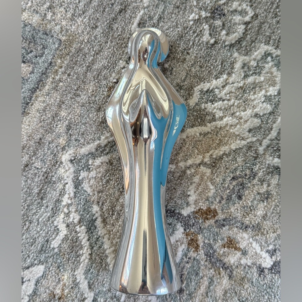 Nambe #MT0764 Medal Alloy Madonna Figurine Statue - Picture 3 of 5
